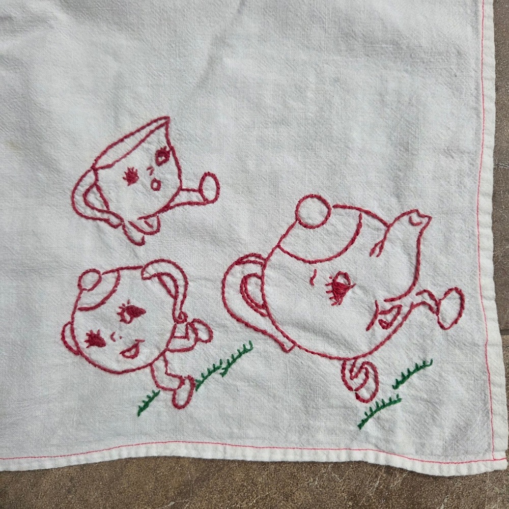 Vintage Handmade Embroidered Hand Towel Red Teapot Teacup‎ Grass Linens